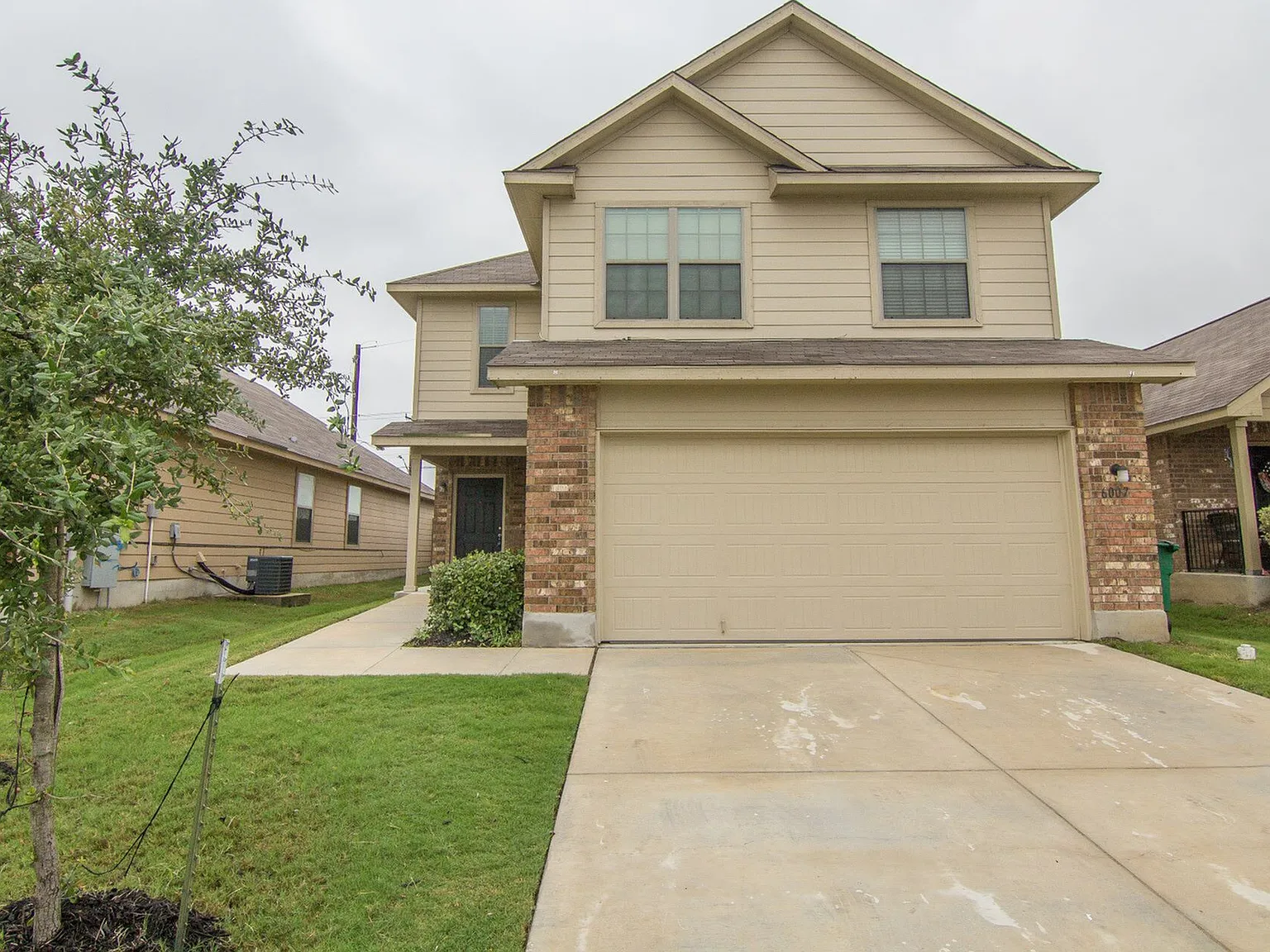 Enclave at Northeast Crossing — Photo 3