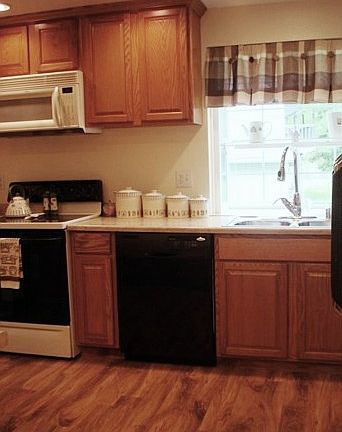 5th image of 13403 8th Avenue Ct E