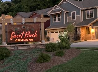 518 Sweet Birch Park Ln, Black Mountain, NC 28711