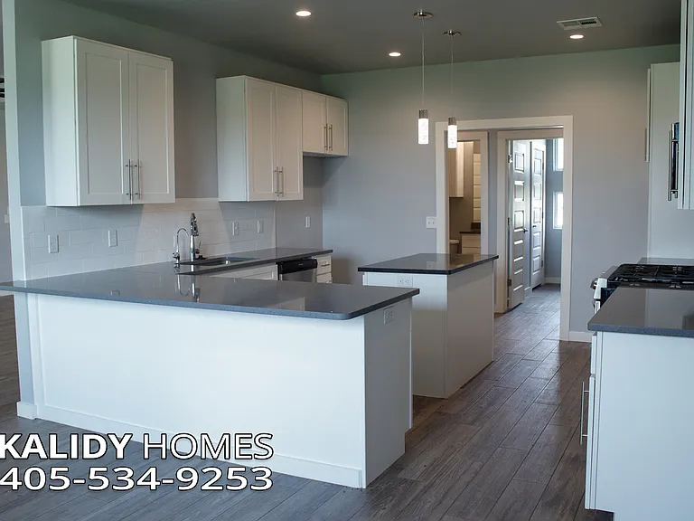 102 Olde Mill Rd — Photo 7