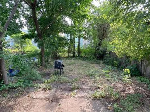 57 Orient Avenue image 10 of 10