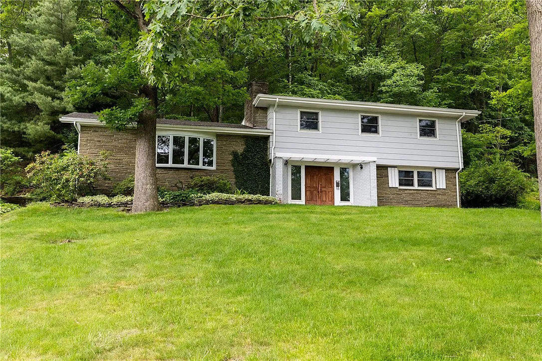 17 Highland Dr photo 1