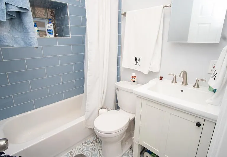3225 N Wilton Ave #G — Photo 16
