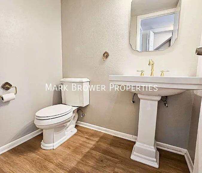 4217 N Miller Rd — Photo 12