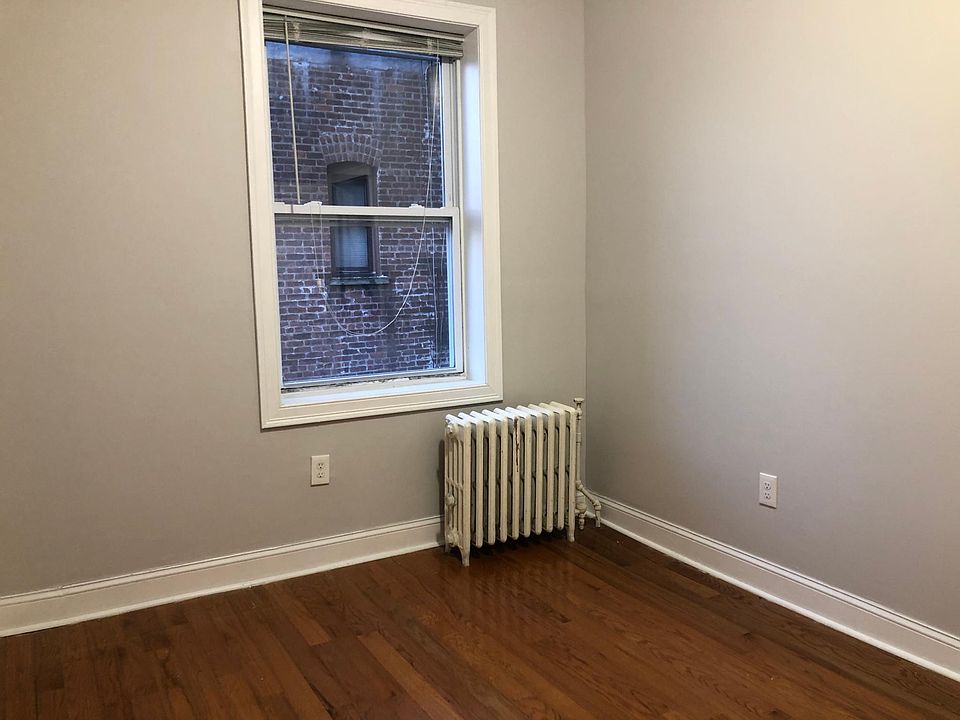 2nd image of 67 Stuyvesant Ave #32F