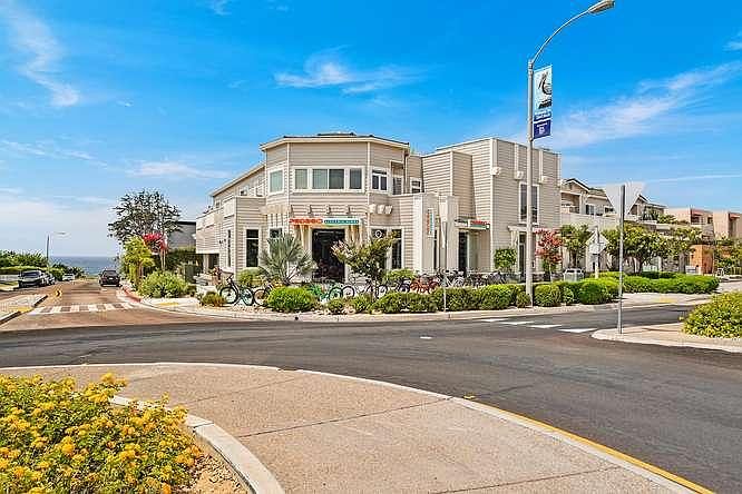 1st image of 5702 La Jolla Blvd Unit 203