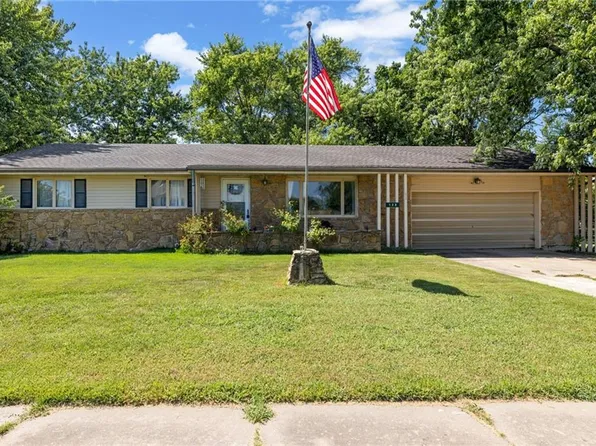 128 N Robey St, Williamsburg, KS 66095