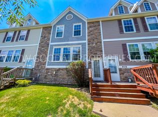 4406 152nd St, Urbandale, IA 50323