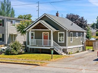 902 Hewitt Ave, Bremerton, WA 98337