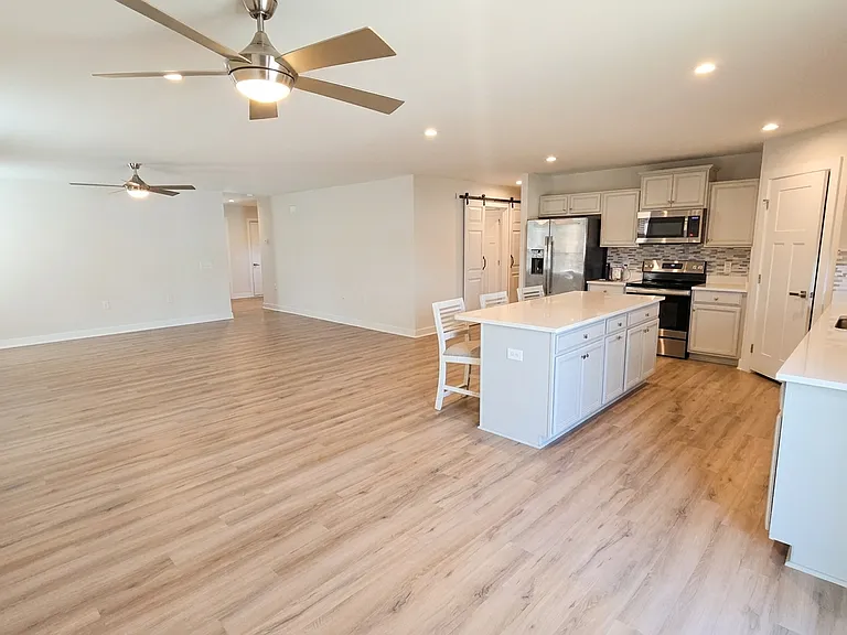 204 Wellwood Way — Photo 4