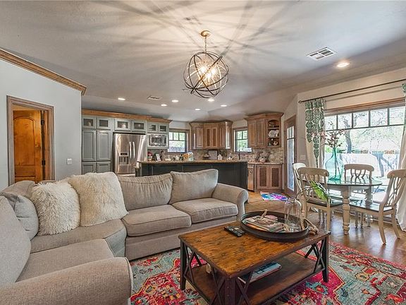 5th image of 1817 Westminster Pl
