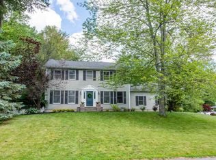 56 Dunwoodie Rd, Glenmont, NY 12077