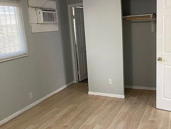 5th image of 1820 Lewis Ave