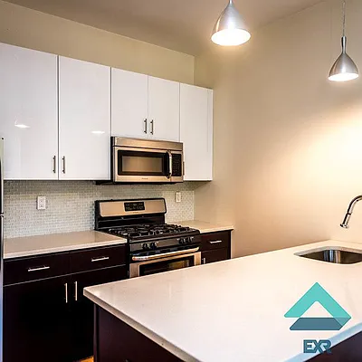 Rented by EXR | media 8