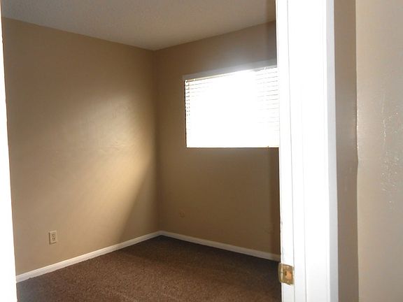2 bedrooms upstairs
