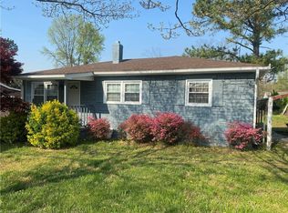 1110 Ardmore Dr, Greensboro, NC 27401