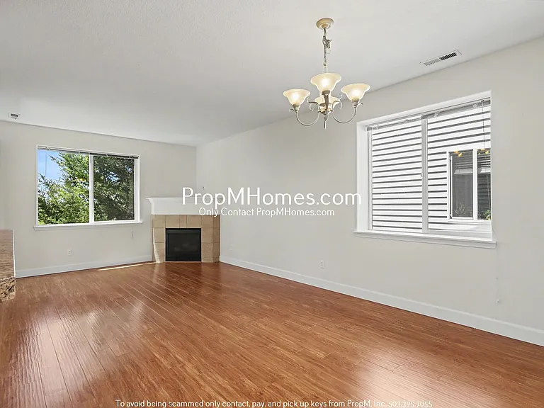 13660 SW Wrightwood Ct — Photo 3