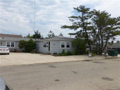 7 W 44th St #A, Brant Beach, NJ, 08008