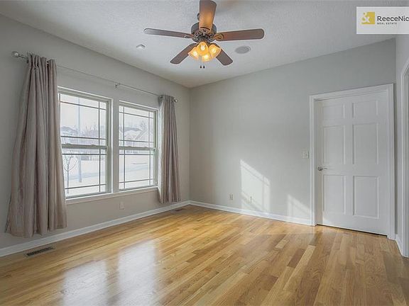 4th image of 20912 E 50th Terrace Ct S