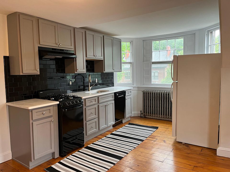 1st image of 406 N Church St #5