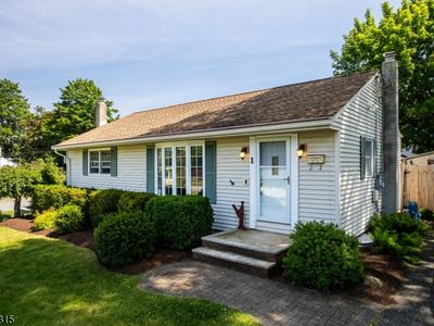 1 Bass Dr, Succasunna, NJ, 07876