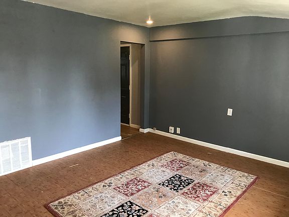 4th image of 2344 Paul Ave