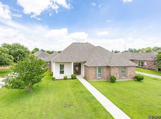 3324 Rivers Edge Dr, Addis, LA 70710