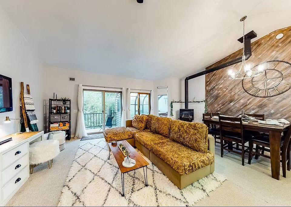 1st image of 384 Joaquin Rd #26