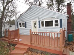 5 Parkwood Dr, Wareham, MA 02571