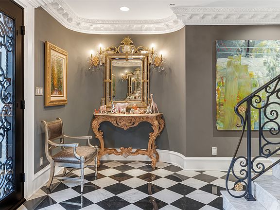 3rd image of 3901 Turtle Creek Blvd #15