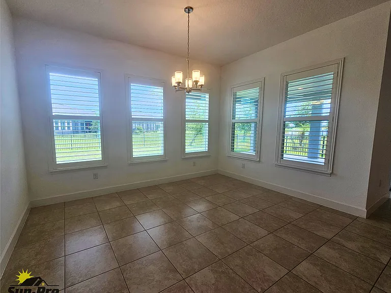 6235 W Fallsgrove Ln — Photo 28