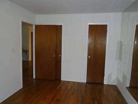 Rented by 18 REALTY | media 23