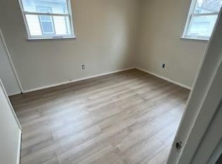 20216 Floral St, Livonia, MI