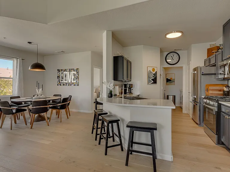 Spacious breakfast bar and dining for 8.