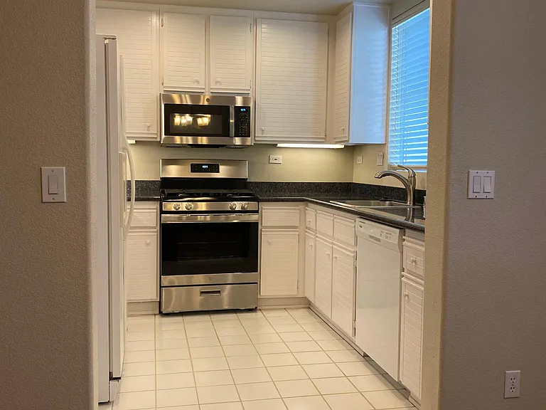 410 Milan Dr #112 — Photo 13
