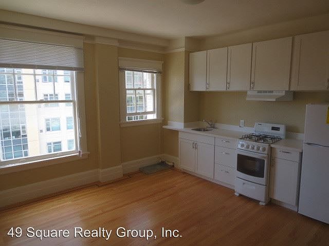 1st image of 81 9th St APT 501