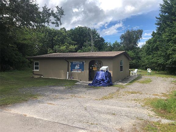 2nd image of 1600 Hickory Ave
