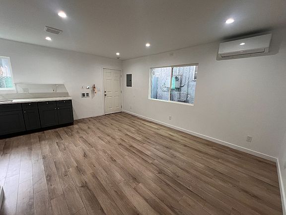 2nd image of 1207 E 23rd St #1/2