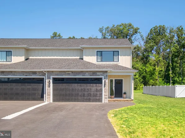 10235 Dalmatian Dr, Mc Gaheysville, VA 22840