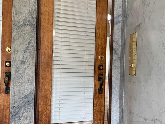 3rd image of 869 Guerrero St #869