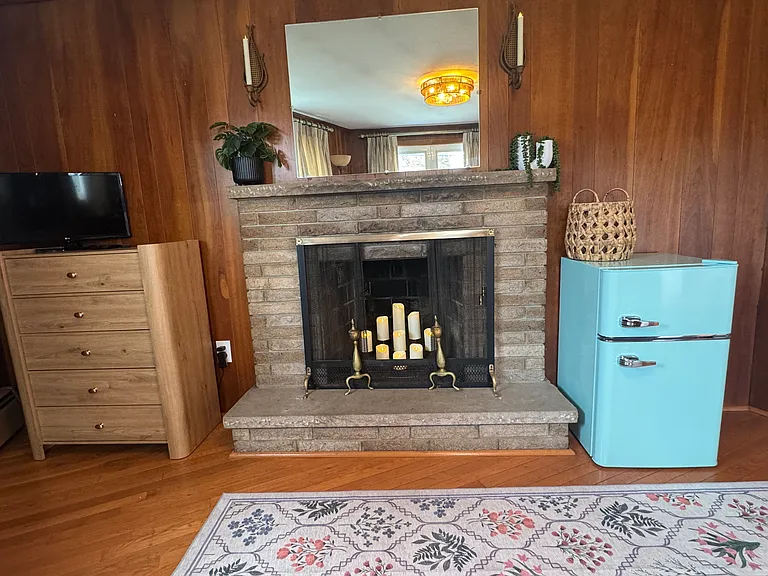 18 Laurelhurst Rd — Photo 3