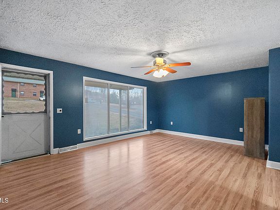 5th image of 1002 Kiser Blvd