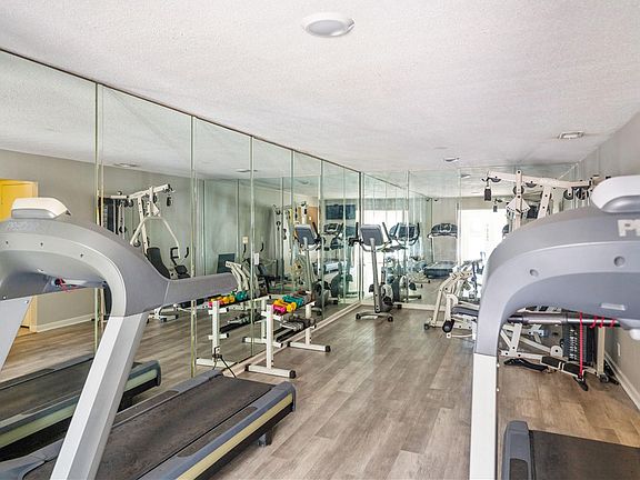 3rd image of 2503 Demere Rd APT 6