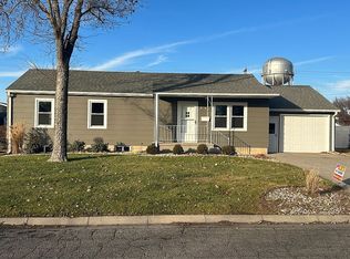 631 Anthony St, Clay Center, KS 67432