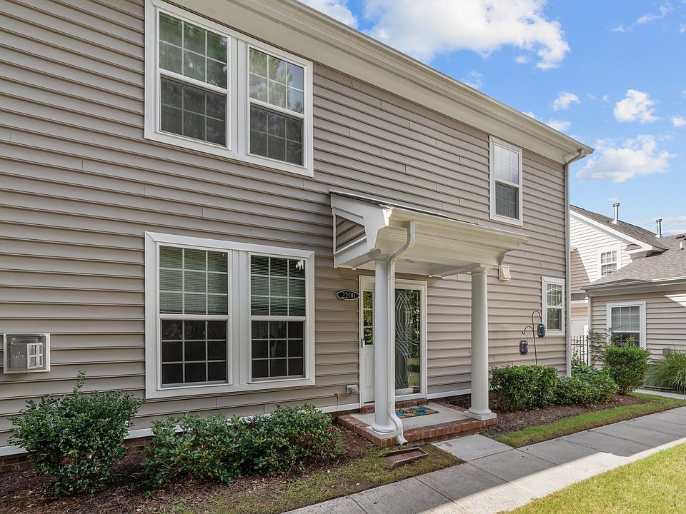 1st image of 2200 Humphreys Dr #1