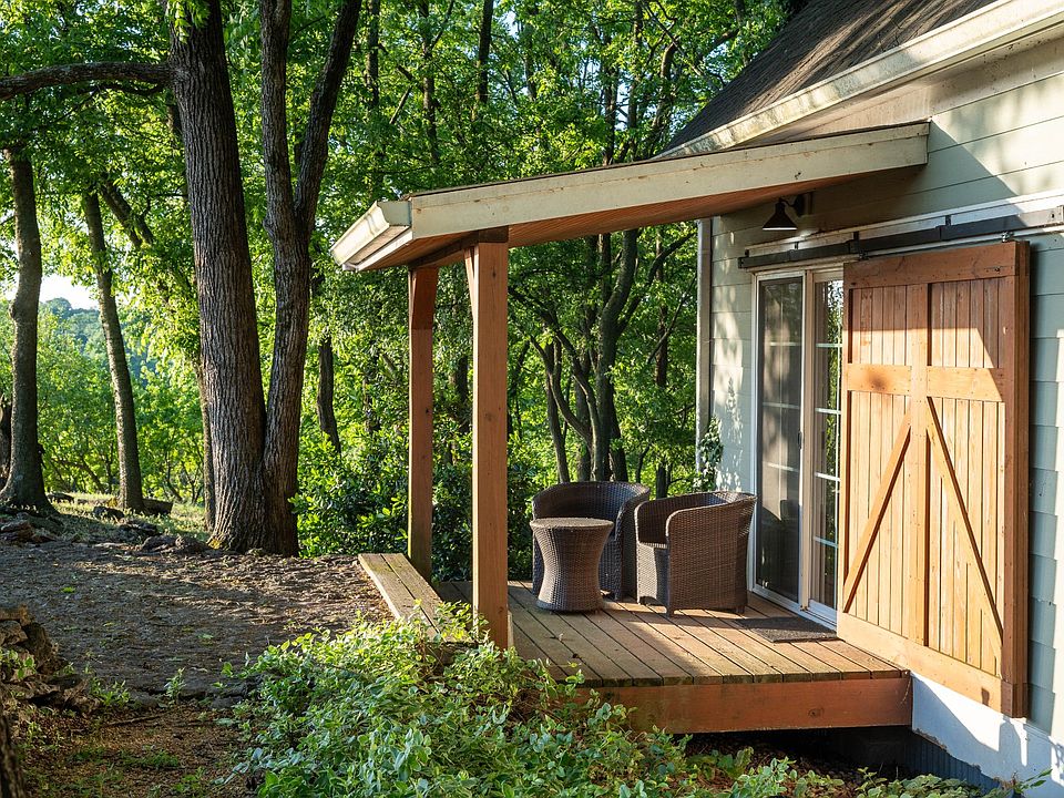 37th image of 3210 Morel Rd