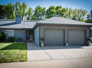 2903 Termini Dr, Muscatine, IA 52761