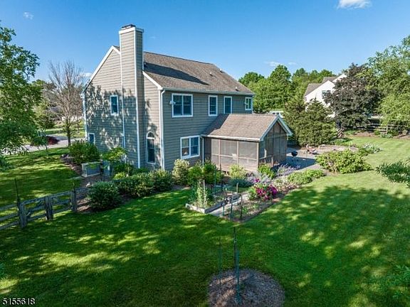 5th image of 3 Glen View Dr