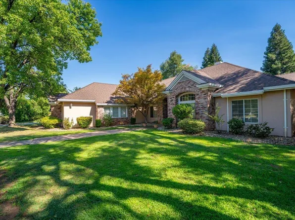 2571 Eastbrook Dr, Redding, CA 96002