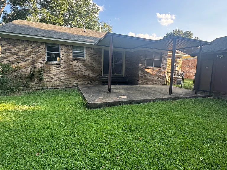 850 Hackberry Dr — Photo 10